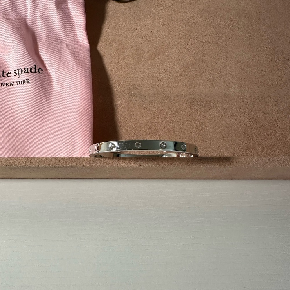 Karate Spade New York Set in Stone Bangle in Silver